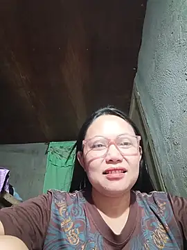 Snapshot of hotpinay_45 chatting on 04.17.26 hotpinay 45 online show from 04.17.26