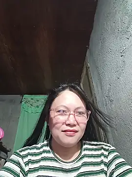 Snapshot of hotpinay_45 chatting on 04.24.26 hotpinay 45 online show from 04.24.26