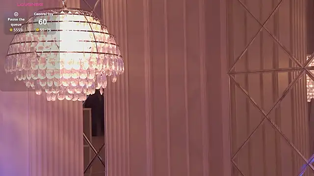 Snapshot of MollyHilton chatting on 02.04.26 MollyHilton online show from 02.04.26