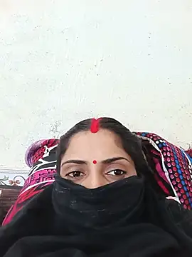 Snapshot of Poojaxx56 chatting on 07.16.26 Poojaxx56 online show from 07.16.26