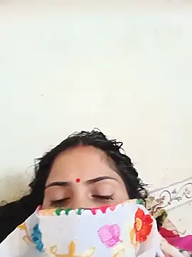 Snapshot of Poojaxx56 chatting on 07.20.26 Poojaxx56 online show from 07.20.26