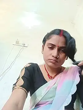 Snapshot of Poojaxx56 chatting on 07.26.26 Poojaxx56 online show from 07.26.26