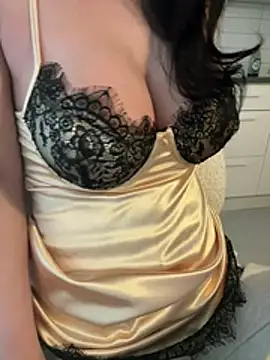 Snapshot of Sara0202 chatting on 02.21.26 Sara0202 online show from 02.21.26