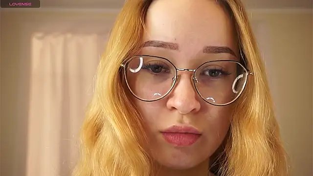 SallyDeniken online show from 02.02.26