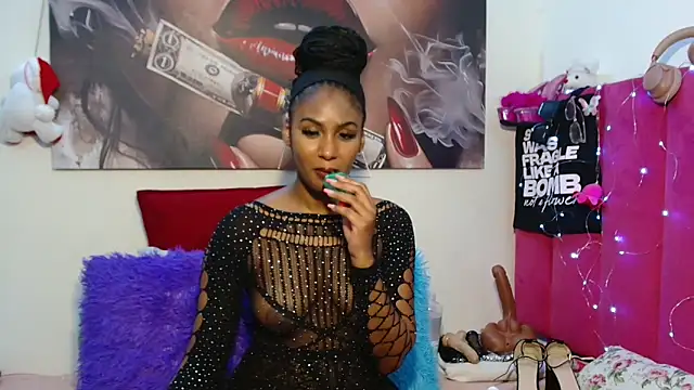 Snapshot of Moreish-06 chatting on 04.13.26 Moreish-06 online show from 04.13.26