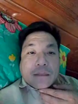 Snapshot of 061190 chatting on 03.10.26 061190 online show from 03.10.26