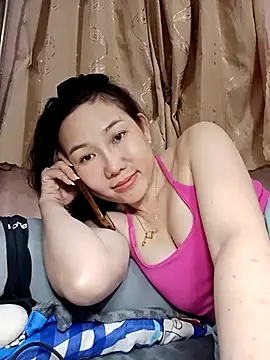 Snapshot of Ana-love2026 chatting on 05.04.26 Ana-love2026 online show from 05.04.26