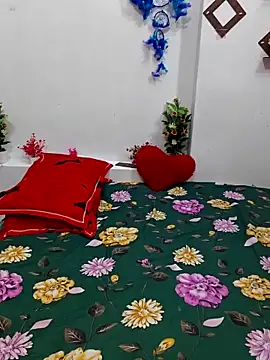 Snapshot of Monika089 chatting on 06.12.26 Monika089 online show from 06.12.26