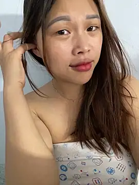 Snapshot of Emxinhka1 chatting on 07.14.26 Emxinhka1 online show from 07.14.26