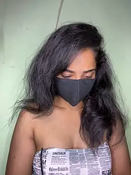 Snapshot of harshali_2012 chatting on 02.19.26 harshali 2012 online show from 02.19.26