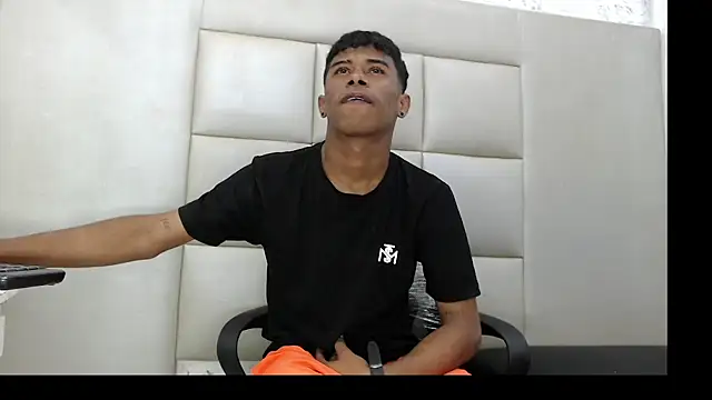 TonnyMarck online show from 02.15.26