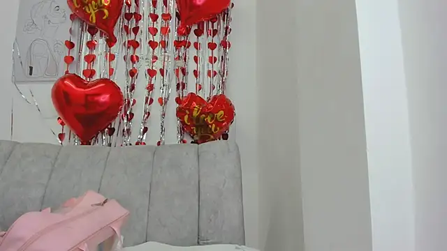 Snapshot of velvetluna_ chatting on 02.17.26 velvetluna online show from 02.17.26