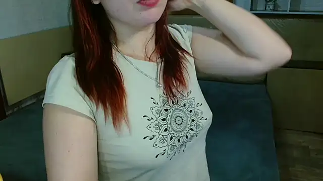 Snapshot of NotYourDoll chatting on 01.28.25 NotYourDoll online show from 01.28.25