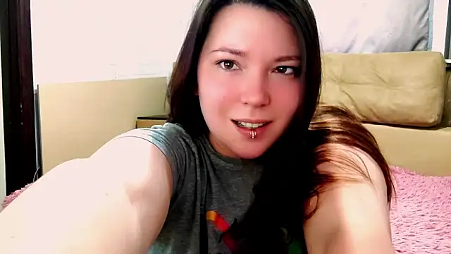Snapshot of NotYourDoll chatting on 05.06.26 NotYourDoll online show from 05.06.26