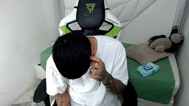 Black diamondd  online show from 01.31.26