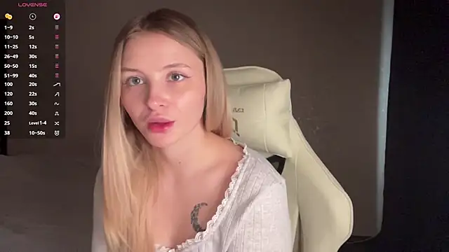 VibeVi online show from 04.02.26