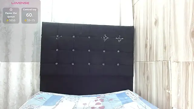 Snapshot of Camil4_milf_1 chatting on 02.22.26 Camil4 milf 1 online show from 02.22.26