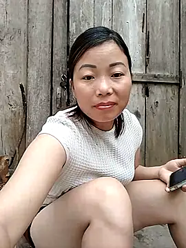 Ella-aa online show from 05.18.26