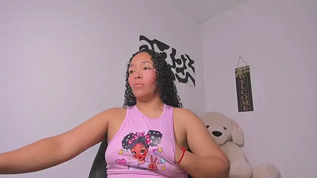 Nia13 online show from 04.13.26