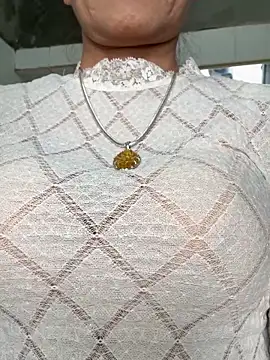 YANINA120 online show from 02.17.26