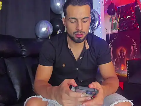 Snapshot of bastian_bigcock chatting on 02.03.26 bastian bigcock online show from 02.03.26