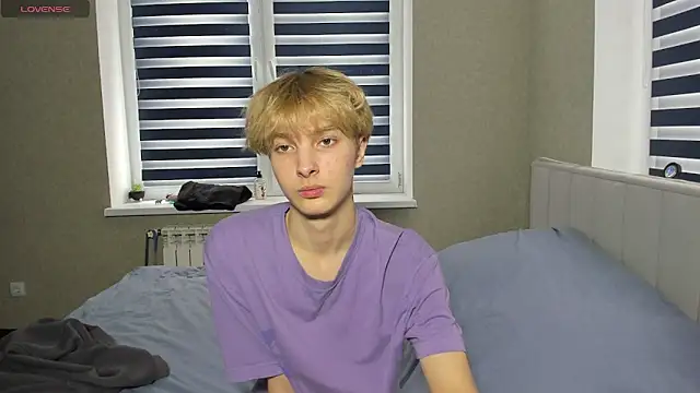 Snapshot of bunnyblush67 chatting on 02.18.26 bunnyblush67 online show from 02.18.26