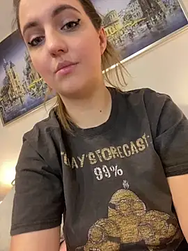 Snapshot of AliceDesmee chatting on 01.31.26 AliceDesmee online show from 01.31.26