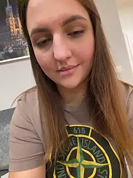 Snapshot of AliceDesmee chatting on 02.16.26 AliceDesmee online show from 02.16.26