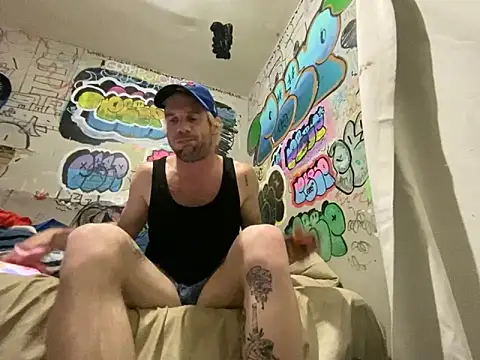 Snapshot of gothboiplzty chatting on 06.18.26 gothboiplzty online show from 06.18.26