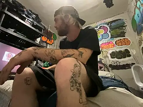Snapshot of gothboiplzty chatting on 07.06.26 gothboiplzty online show from 07.06.26