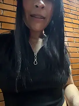 Snapshot of cristal__violetaa chatting on 02.13.26 cristal violetaa online show from 02.13.26