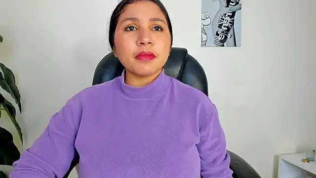 Snapshot of Victoria_Rosee chatting on 02.04.26 Victoria Rosee online show from 02.04.26