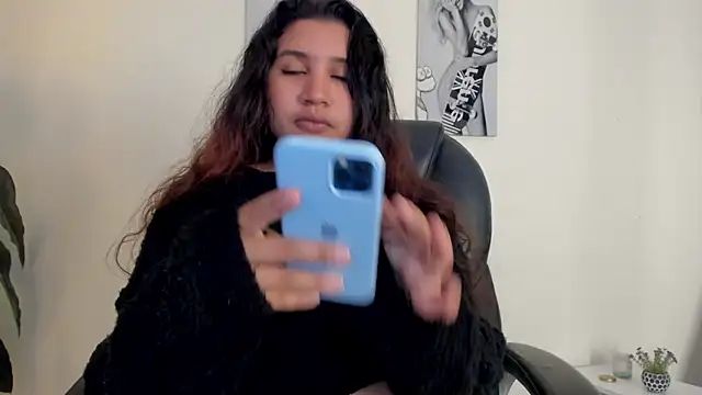 Snapshot of Victoria_Rosee chatting on 02.10.26 Victoria Rosee online show from 02.10.26