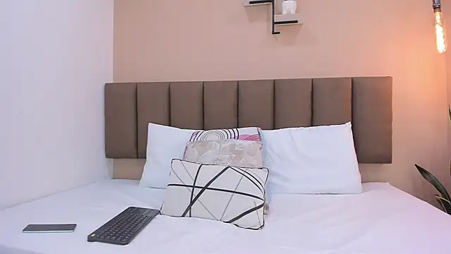 valeriasmith 17 online show from 02.14.26