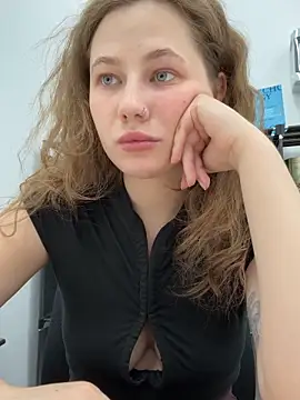 AsynaYuuki online show from 03.25.26