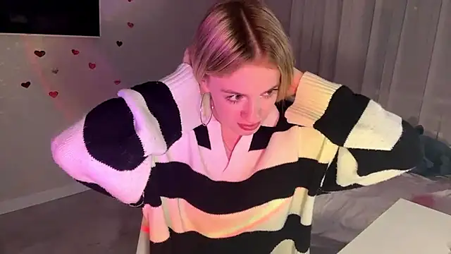 Snapshot of Between_Eeys chatting on 02.26.26 Between Eeys online show from 02.26.26