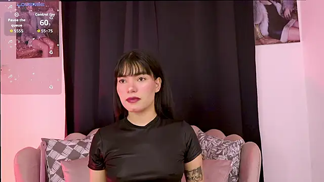 dakotacollins  online show from 04.01.26