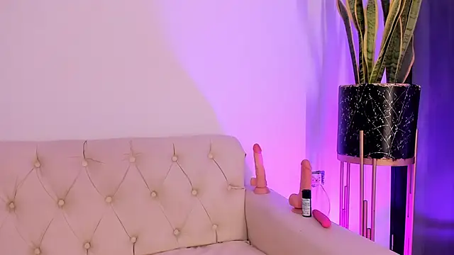 Snapshot of liorah_wolf chatting on 02.12.26 liorah wolf online show from 02.12.26