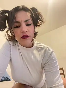 eva luz online show from 05.23.26