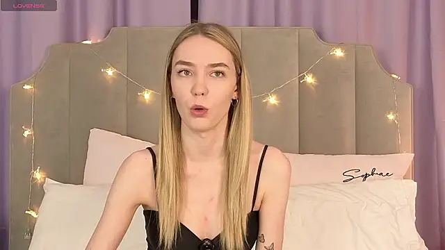 NikkiRyx online show from 02.01.26