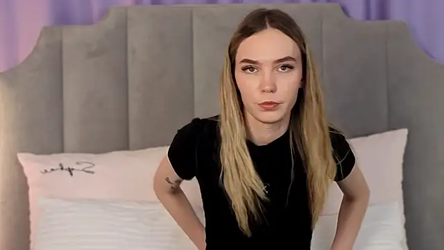 Snapshot of NikkiRyx chatting on 05.17.26 NikkiRyx online show from 05.17.26