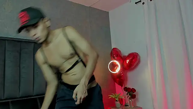 Alejandroo Montenegro online show from 02.14.26