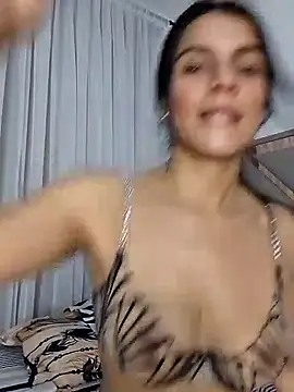 Snapshot of EvaMiranda chatting on 05.14.26 EvaMiranda online show from 05.14.26