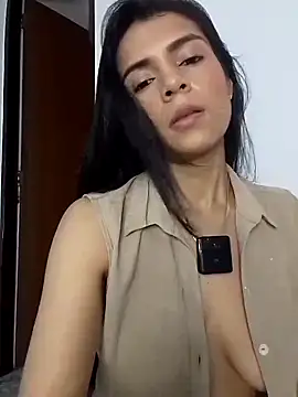 Snapshot of EvaMiranda chatting on 05.15.26 EvaMiranda online show from 05.15.26