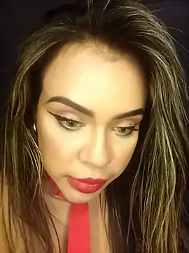 Snapshot of moannapozzy chatting on 02.15.26 moannapozzy online show from 02.15.26