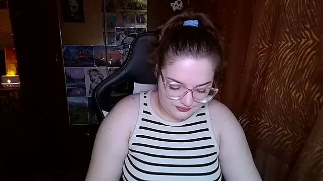 Snapshot of Teasing_Dora chatting on 02.09.26 Teasing Dora online show from 02.09.26