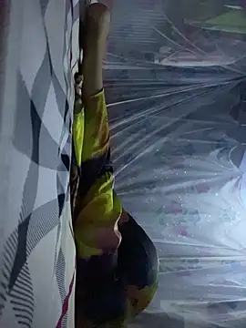 BabyElly22 online show from 04.21.26