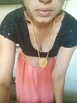 Snapshot of khushi_rawat chatting on 02.08.26 khushi rawat online show from 02.08.26