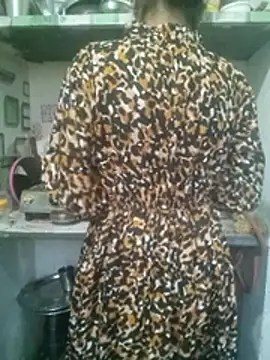 Snapshot of khushi_rawat chatting on 02.18.26 khushi rawat online show from 02.18.26