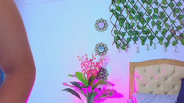 Snapshot of Miabunny___ chatting on 03.02.26 Miabunny online show from 03.02.26